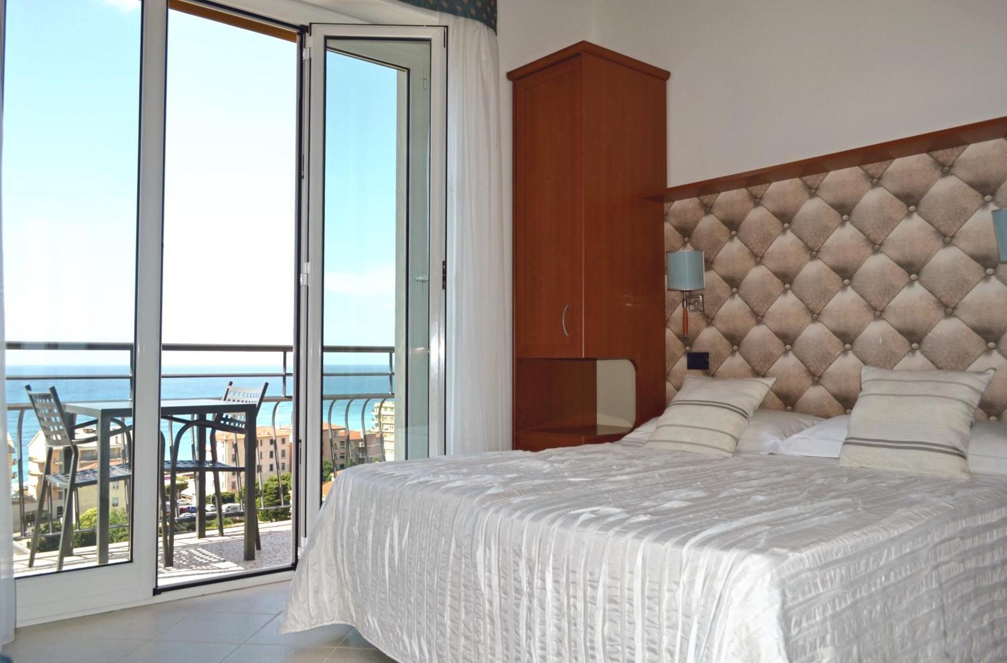 Hotel Noris Finale Ligure Eksteriør bilde