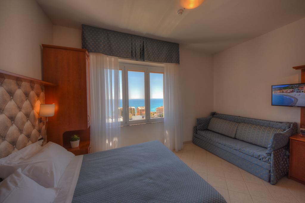 Hotel Noris Finale Ligure Eksteriør bilde